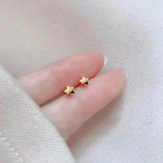 Silver Star Stud Earrings for Women - Minimalist Five-Point Star Alloy Ear Studs, 1x0.5cm, Pair, Hypoallergenic Polished Finish, Everyday Dainty Jewelry