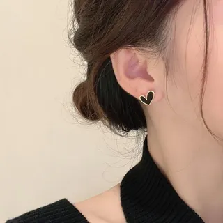 Black Heart Stud Earrings Women Minimalist Enamel Gold-Edge Alloy Silver Post Hypoallergenic Cute Sweet 1.2cm