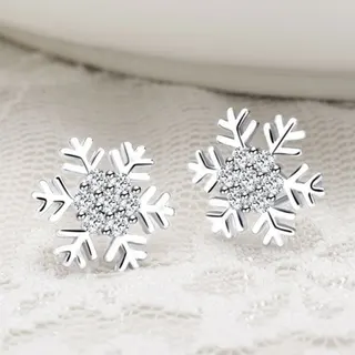 Snowflake Stud Earrings for Women, Rhinestone Zircon Snowflake Earrings, Silver Post Hypoallergenic, 1.1x1.2cm Winter Christmas Gift Jewelry