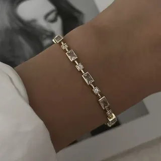 Luxury Emerald & Zircon Tennis Bracelet for Women, White Gold Plated Micro-Pavé Oval Chain, 10cm Stackable Fine Jewelry