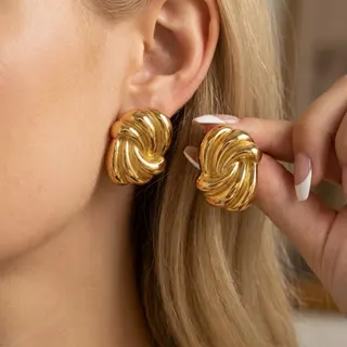 French Vintage Gold Double Heart Earrings - Stainless Steel Hypoallergenic 18K Gold Plated, 3D Sculpted Relief Texture, Lightweight Dainty Studs for Women