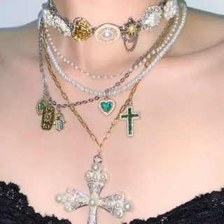 Vintage Gothic Cross & Heart Layered Necklace, Alloy Rhinestone & Faux Pearl Multi-Strand Pendant Chain, 35+5cm Religious Style Statement Jewelry for Women