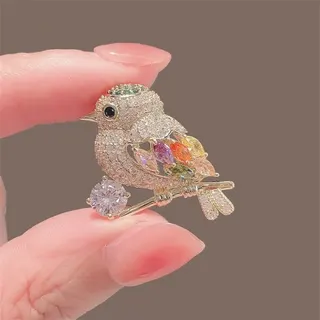 Magpie Bird Brooch - Luxury Rhinestone Pin for Blazer & Suit, Alloy Electroplated, Good Luck Gift for Women, Wedding Bridesmaid Accessory (2.5cm)