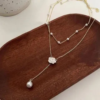 French Vintage Camellia Pearl Layered Necklace, Alloy Silver-Plated Double Chain with Dangle Pearl Pendant, 40+5cm Elegant Clavicle Chain for Women
