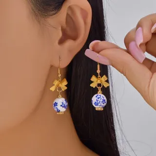 Blue & White Porcelain Drop Earrings, Imitation Pearl Long Hoop Earrings, Alloy 18K Gold Plated Ceramic Chinese Style Dangle Earrings for Women, 1.3x6.3cm Pair