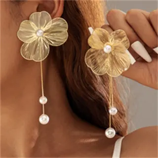 Ginkgo Leaf Tassel Necklace for Women, 18K Gold Plated Alloy with Pearl Drop Pendant, Elegant French Vintage Collarbone Chain 46+7.5cm