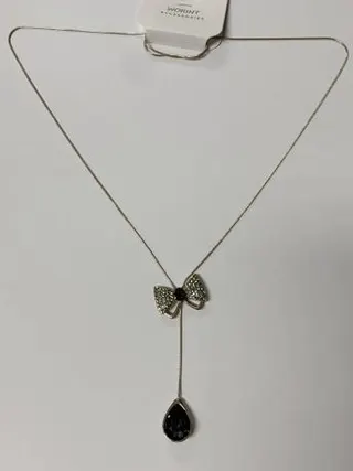 Butterfly Knot Necklace for Women, Luxury Rhinestone Bow Pendant with Teardrop Drop, Alloy Gold-Plated Clavicle Chain, Elegant French Vintage Jewelry Gift