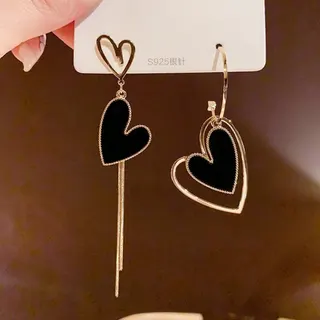 Asymmetric Heart Drop Earrings Women Black Enamel Hollow Gold Tone Dangle Earrings with 925 Silver Post Anti-allergy Korean Design Jewelry Pair
