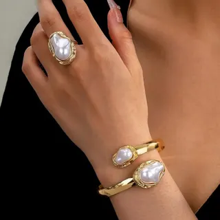 Baroque Pearl Open Cuff Bracelet Women 18K Gold Plated Irregular Pearl Bangle French Vintage Minimalist Jewelry Gift
