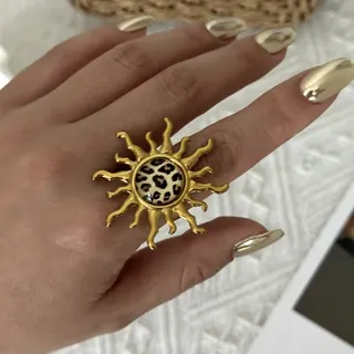 Stainless Steel Leopard Print Sunburst Ring, Vintage Boho Statement Ring with 18K Gold Plating, Bold Fashion Finger Ring (2cm/0.79in)