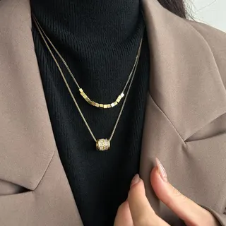 Double Layer Gold Necklace with Cubic Zirconia Cylinder Pendant, Stainless Steel & Alloy 18K Gold Plated, Two-Tier Stackable Clavicle Chain for Women, 40+5cm & 46+5cm
