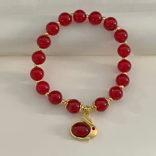 Rabbit Charm Beaded Bracelet for Women - 8mm Deep Red Resin Beads with Gold-Plated Bunny Pendant, Stretch Adjustable, Zodiac Lucky Gift