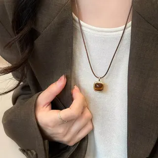 Vintage Tiger Eye Square Necklace, Brown Leather Cord Adjustable Lariat, 18K Gold Plated Alloy Resin Pendant, Minimalist Commute Chain for Women, 50cm