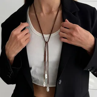 Autumn Winter Maillard Velvet Pearl Necklace, French Vintage Baroque Pearl Lariat Sweater Chain, 180cm Adjustable Cord with 18K Gold Plated Alloy Clasp, Long Layering Necklace for Women