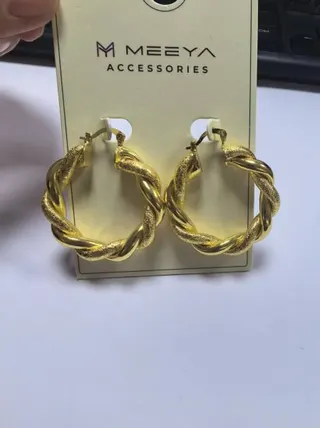 Gold Twisted Hoop Earrings for Women - 18K Gold Plated Alloy Twist Hoop Earrings, Vintage Luxury Statement Earrings, Hypoallergenic Daily Jewelry