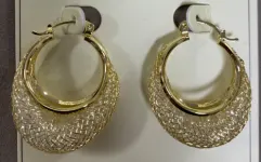 Luxury Vintage Alloy Hoop Earrings 18K Gold Plated Woven Half-Moon Dangle Earrings French Elegant Face-Slimming Ear Hoops