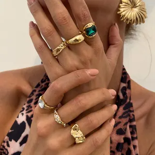 Vintage Gold Ring Set 6 Pcs - 18K Gold Plated Alloy, Textured & Gemstone Stacking Rings, Bohemian Statement Jewelry for Women