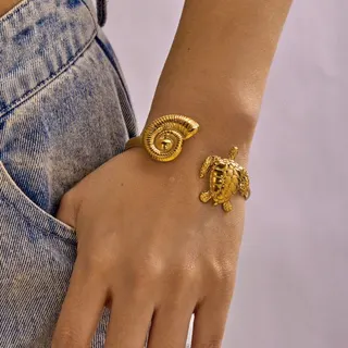Vintage Ocean Gold Cuff Bracelet - Stainless Steel Starfish & Nautilus Shell Wide Open Bangle, 18K Gold Plated Tarnish Free, Boho Beach Jewelry for Women