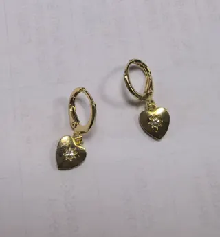 Gold Heart Drop Earrings with Star Zirconia, French Vintage Alloy Hoop Earrings for Women, Lightweight Dangle Jewelry Gift