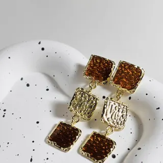 Vintage Square Dangle Earrings - Amber Brown & Gold Hammered Alloy Drop Earrings, French Retro Long Earrings for Women, Hypoallergenic 18K Gold Plated, Pair