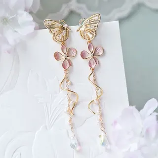 Butterfly Flower Dangle Earrings, 18K Gold Plated Alloy with Mother of Pearl Pink Blossom & Crystal Drop, French Vintage Elegant Long Earrings for Women