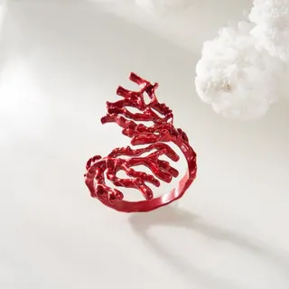 Bold Red Coral Branch Ring - Open C-Shape Hollow Alloy Statement Ring, Ocean Retro Style Wide Finger Ring for Women