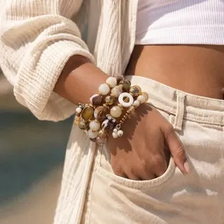 Boho Vintage Crystal Bead Bracelet 4-Layer Stackable Earth-Tone Charm Bracelet with Alloy & Pearl Beads 18cm
