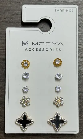 MEEYA 5 Pairs Zircon Flower Stud Earrings Set, Copper 18K Gold Plated, French Vintage Geometric Star Earrings for Women, Hypoallergenic Daily Party Jewelry
