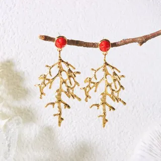 Boho Coral Earrings Gold Alloy 3D Openwork Ocean Style Long Dangle Earrings for Beach Vacation 7.5x4cm