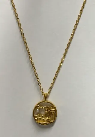 Vintage Gold Necklace for Women, 18K Gold Plated Alloy Round Engraved Pendant, French Luxury Minimalist Clavicle Chain