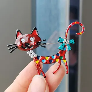 Enamel Cat Brooch Pin with Rhinestone Bow & Pearl Collar, Red Colorful Heart Cartoon Brooch for Women, Fashion Lapel Pin Gift