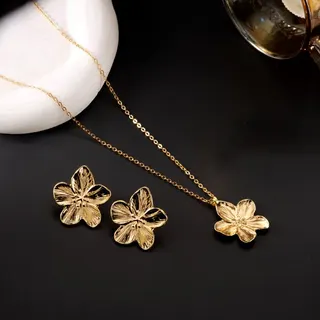 Vintage Floral Double Layer Necklace for Women, Gold Alloy Flower Pendant with Pearl Beads, Elegant Clavicle Chain Jewelry
