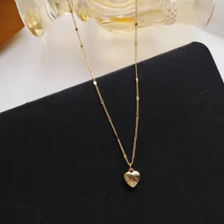 Gold Heart Pendant Necklace for Women, Delicate Beaded Chain Choker, 18K Gold Plated Alloy, 40cm Minimalist Clavicle Chain, Gift Ready