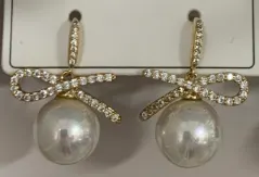 Butterfly Bow Pearl Drop Earrings - 18K Gold Plated Alloy with Rhinestone Crystal & Imitation Pearl, French Sweet Elegant Dangle Earrings for Women