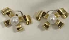 Vintage Pearl Hoop Earrings for Women, 18K Gold Plated Alloy Geometric Windmill Stud Earrings, French Asymmetric Design Everyday Jewelry
