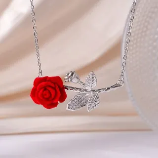 Vintage Red Rose Necklace 18K Gold Plated Copper Velvet Rose Pendant with Zircon Leaves Adjustable 40+5cm Clavicle Chain Gift for Women