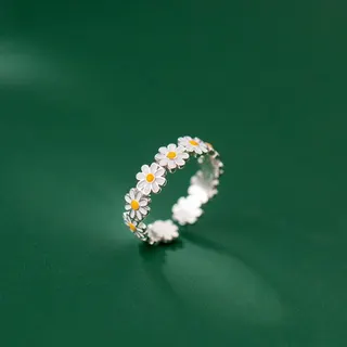 Daisy Flower Open Ring, Adjustable Copper Silver Plated, French Chic Women's Jewelry, Cute Daisy Band for Daily & Stacking