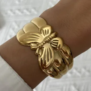 Gold Flower Cuff Bracelet for Women, 3D Five-Petal Blossom Open Bangle, Stainless Steel 18K Gold Plated, Adjustable Hypoallergenic Vintage Jewelry Gift